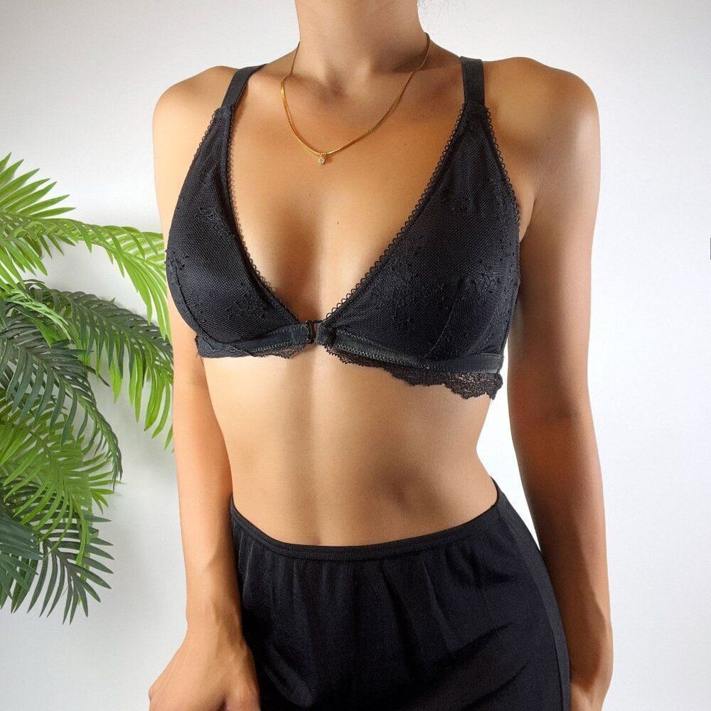 Vintage Y2K Grunge Victoria's Secret Black Lace Whimsygoth Bralette / Sz: L - Picture 3 of 5